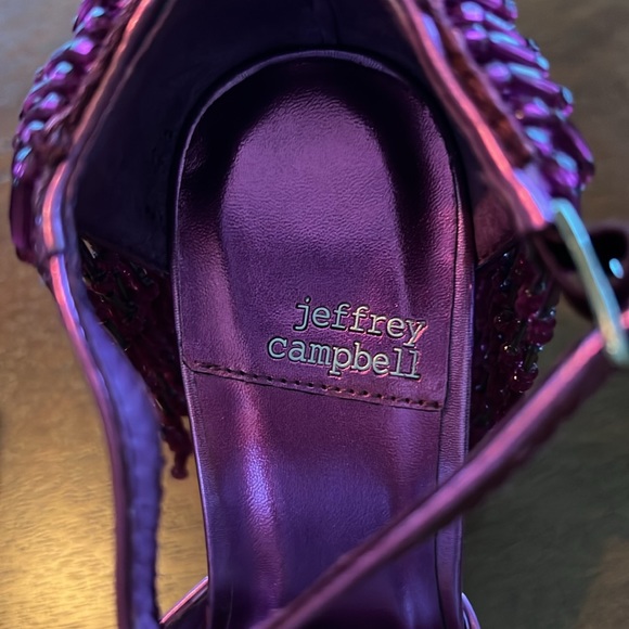 Fuschia Jeffrey Campbell show stop pump. Size 6. NWOT. Smoke and pet free home. - Picture 4 of 6